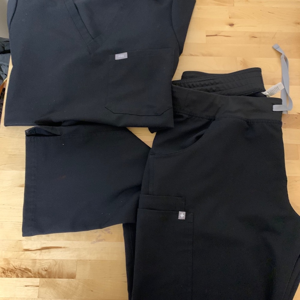 Black FIGS scrubs Set Large